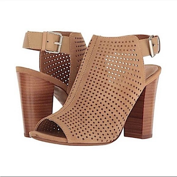 Tahari Margaret Tan Suede Leather Block Heel Peep Toe - Picture 1 of 7